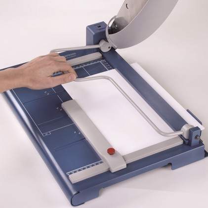 DAHLE 564 - comprimento de corte de 360 mm/capacidade de corte de 4,5 mm.